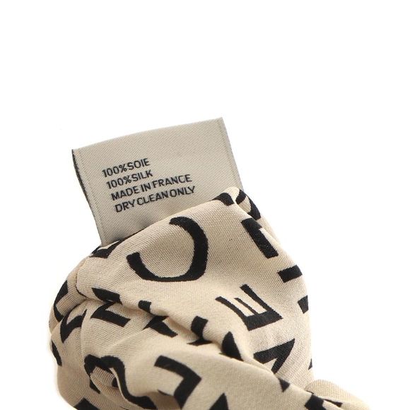 Celine Triomphe Scrunchie Printed Silk with Metal XS Neutral - Picture 4 of 4